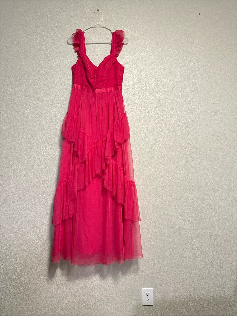 BCBG Maxazria Hot Pink Tiered Tulle Maxi Dress. New with tags. Size 8
